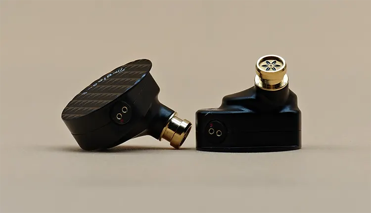 7Hz Timeless II shells at an angle