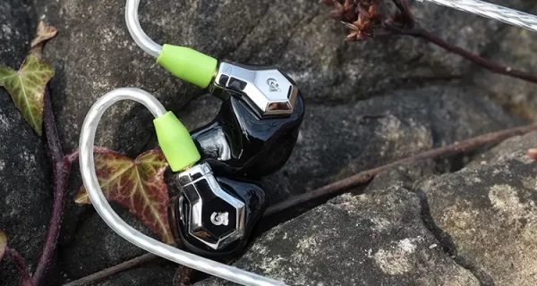 Campfire Audio Ponderosa on a rock