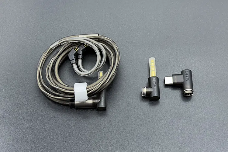 DITA Audio Mecha stock cable