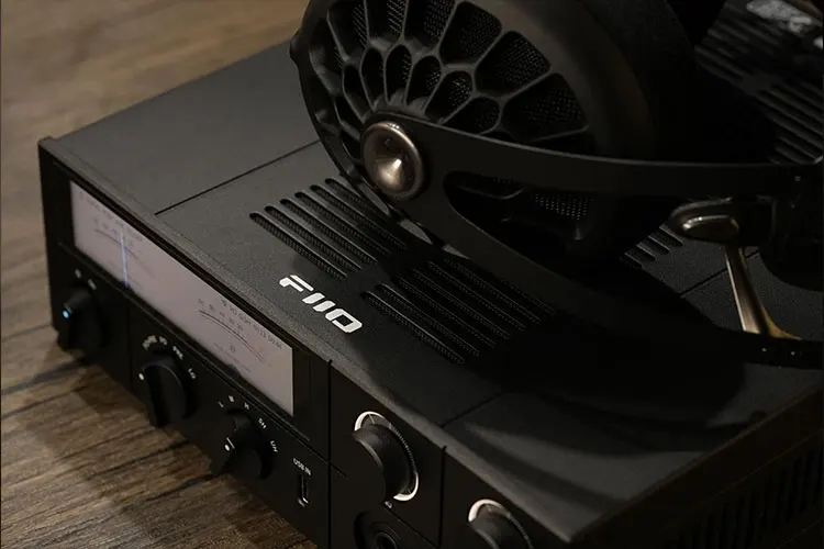 FiiO K17 paired with Meze Audio 105 AER