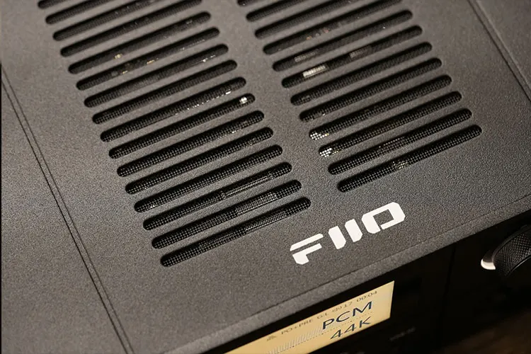 FiiO K17 top panel