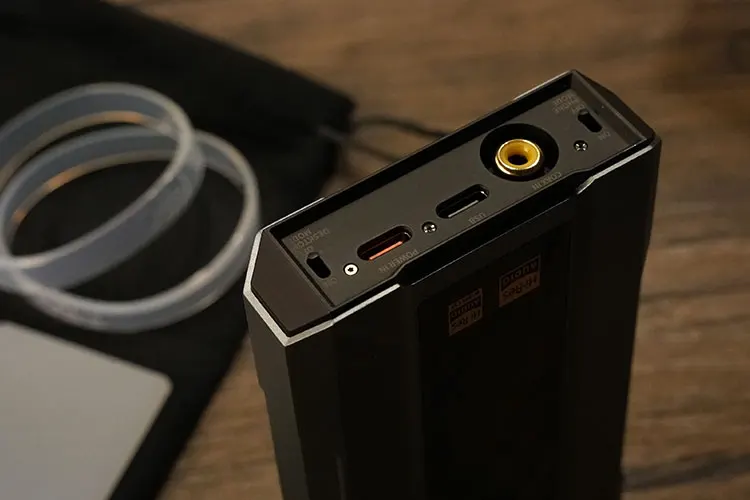 FiiO Q15 connections