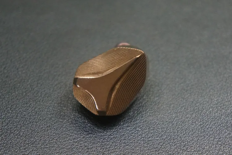 Hidizs MP145 Golden Titanium Edition design