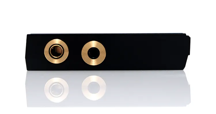 iBasso DX180 headphone jacks