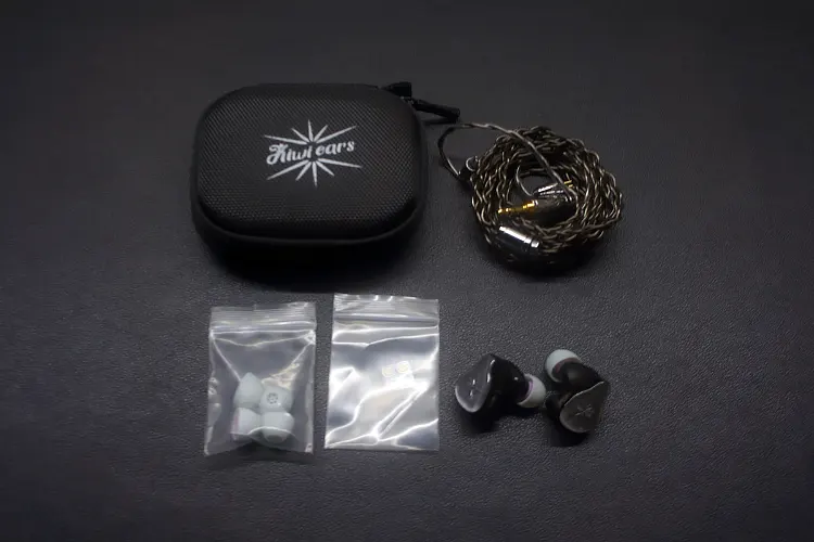 Kiwi Ears KE4 accessories