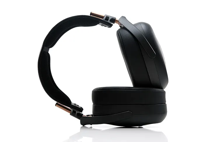 Meze Audio Liric II on its side