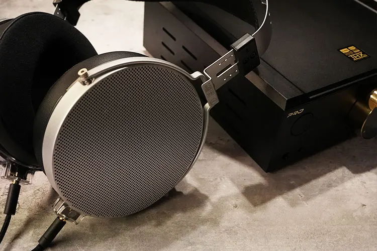 MOONDROP PARA paired with FiiO K9
