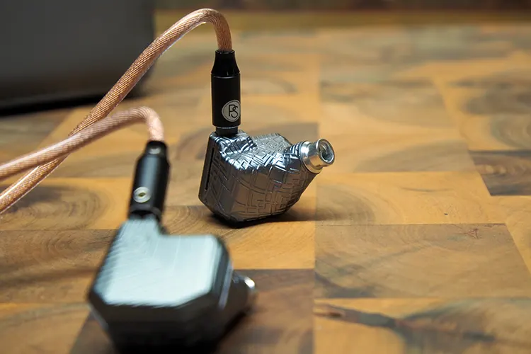 PLUSSOUND VOLTA earshell nozzle