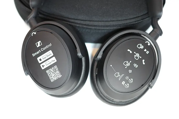 Sennheiser ACCENTUM Plus controls