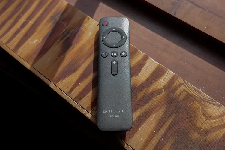 SMSL RAW-DAC1 remote control